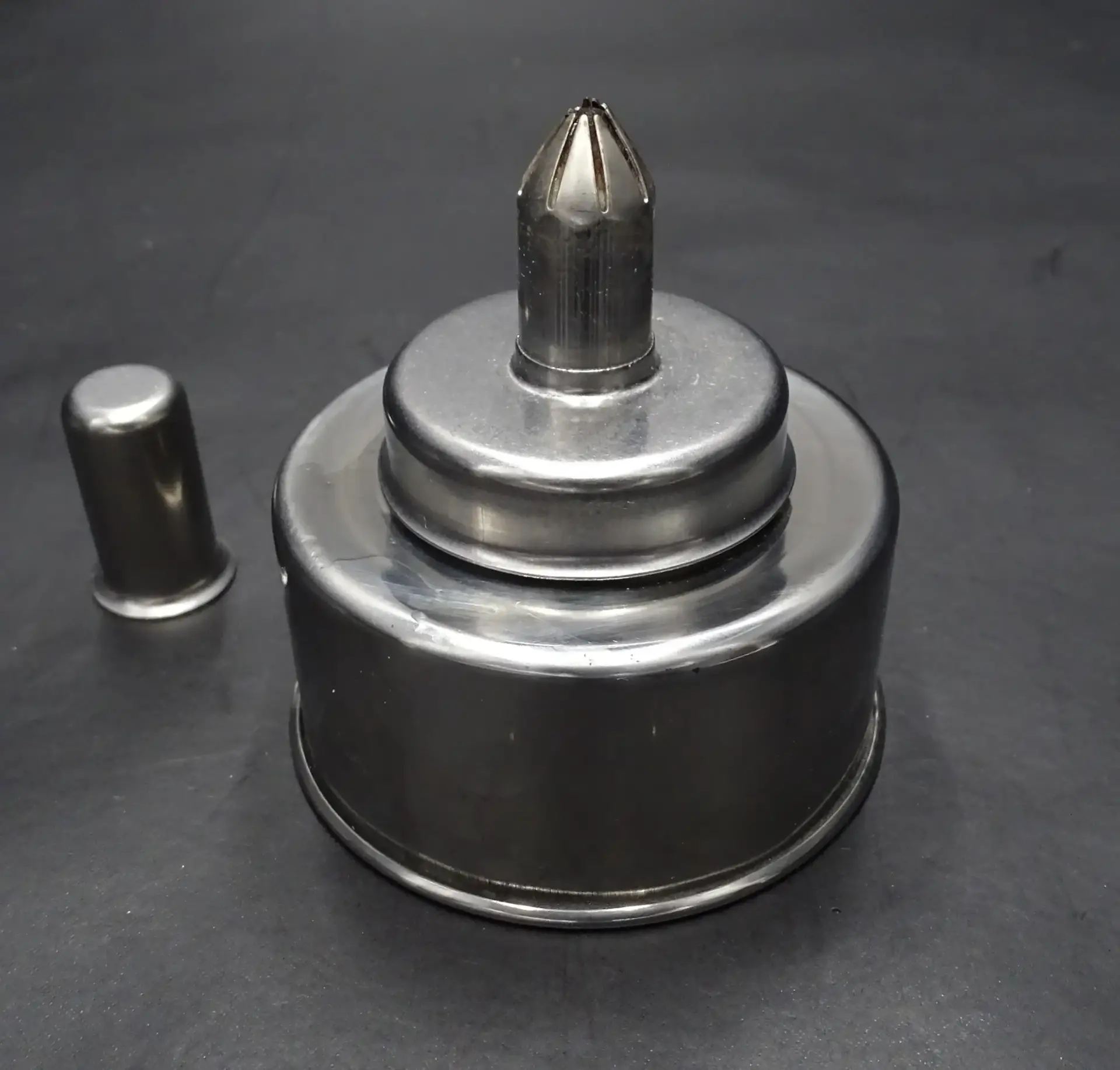 Stainless Steel Alcohol burner for heat sterilization. Stainless Steel Alcohol burner for heat sterilization.