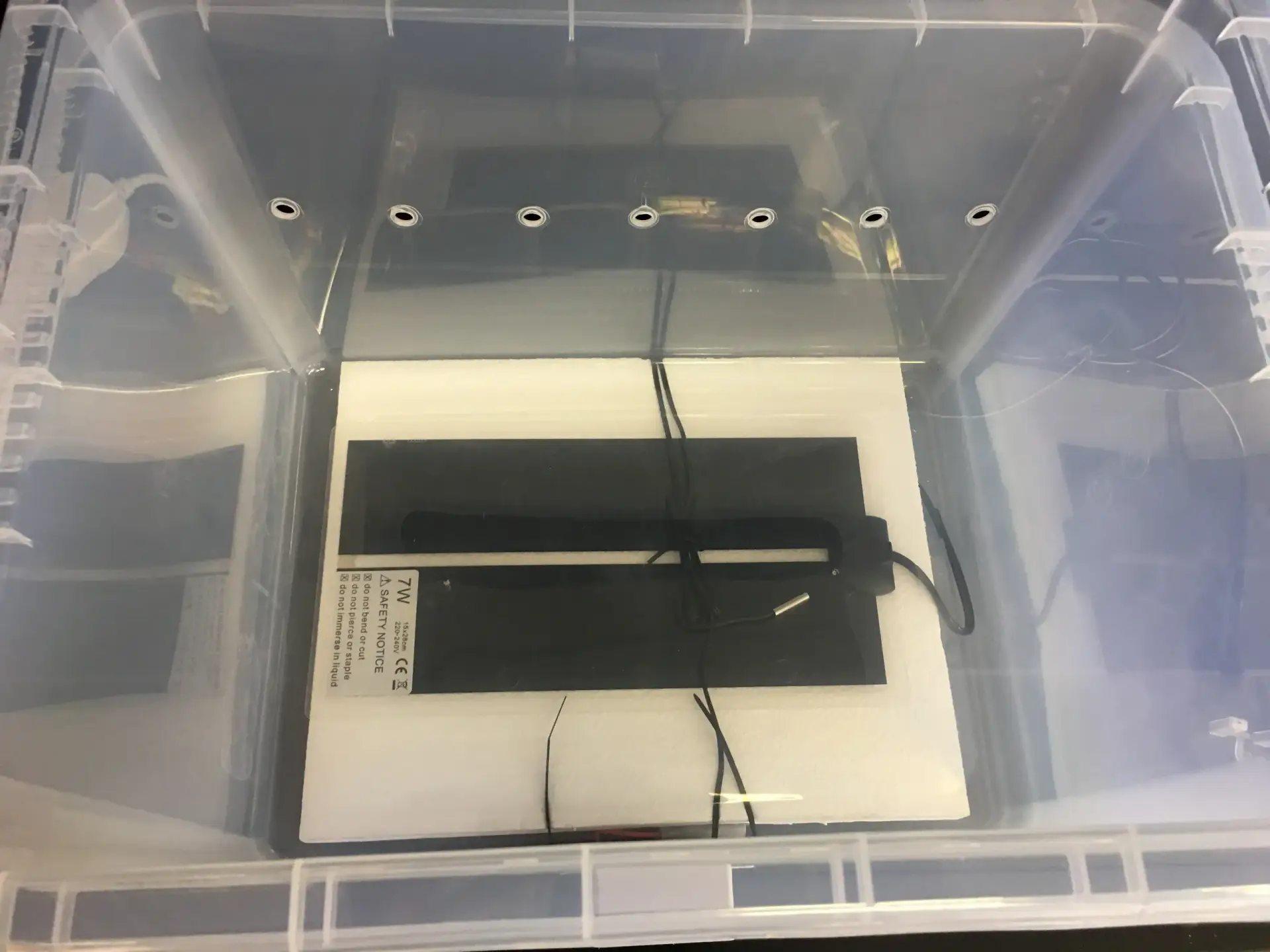 Digital Mushroom Incubator Box (GrowBuddie40) Digital Mushroom Incubator Box (GrowBuddie40)